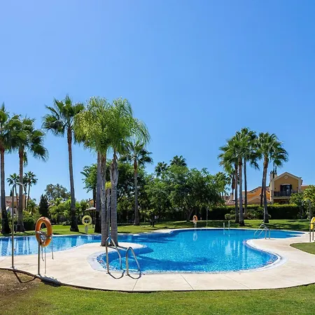 Faro's Isla De Guadalmina Feriehus Marbella