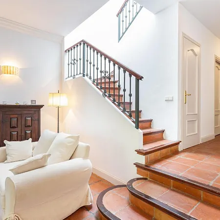 Faro's Isla De Guadalmina Feriehus *