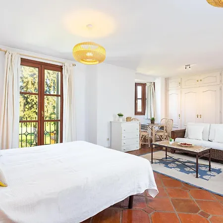 Дом отдыха Faro's Isla De Guadalmina *