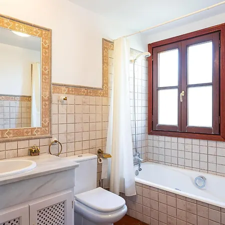 Faro's Isla De Guadalmina