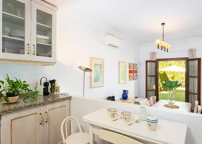 Dom wakacyjny Faro's Isla De Guadalmina