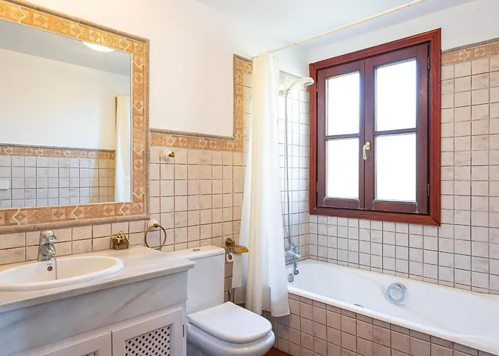 Faro's Isla De Guadalmina