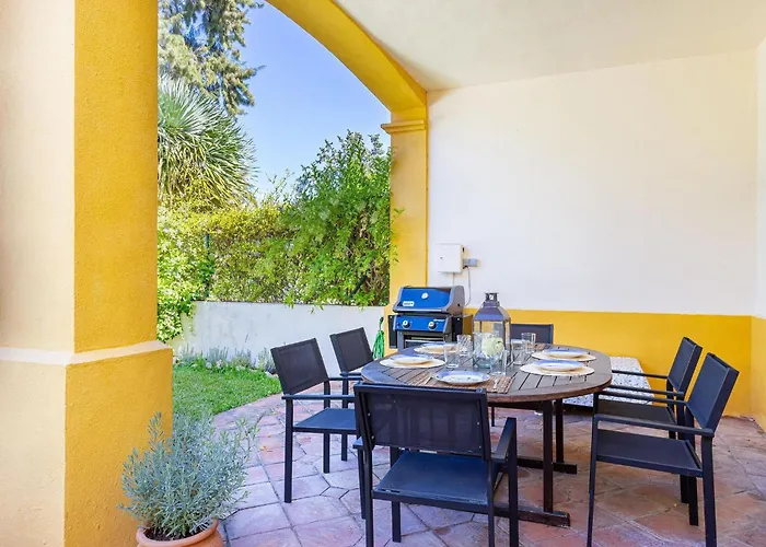 Faro's Isla De Guadalmina