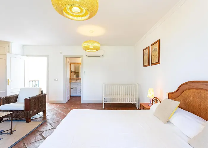 Faro's Isla De Guadalmina *